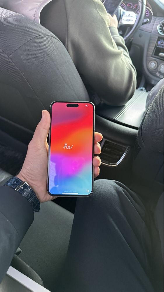 Iphone 15 pro max………………..