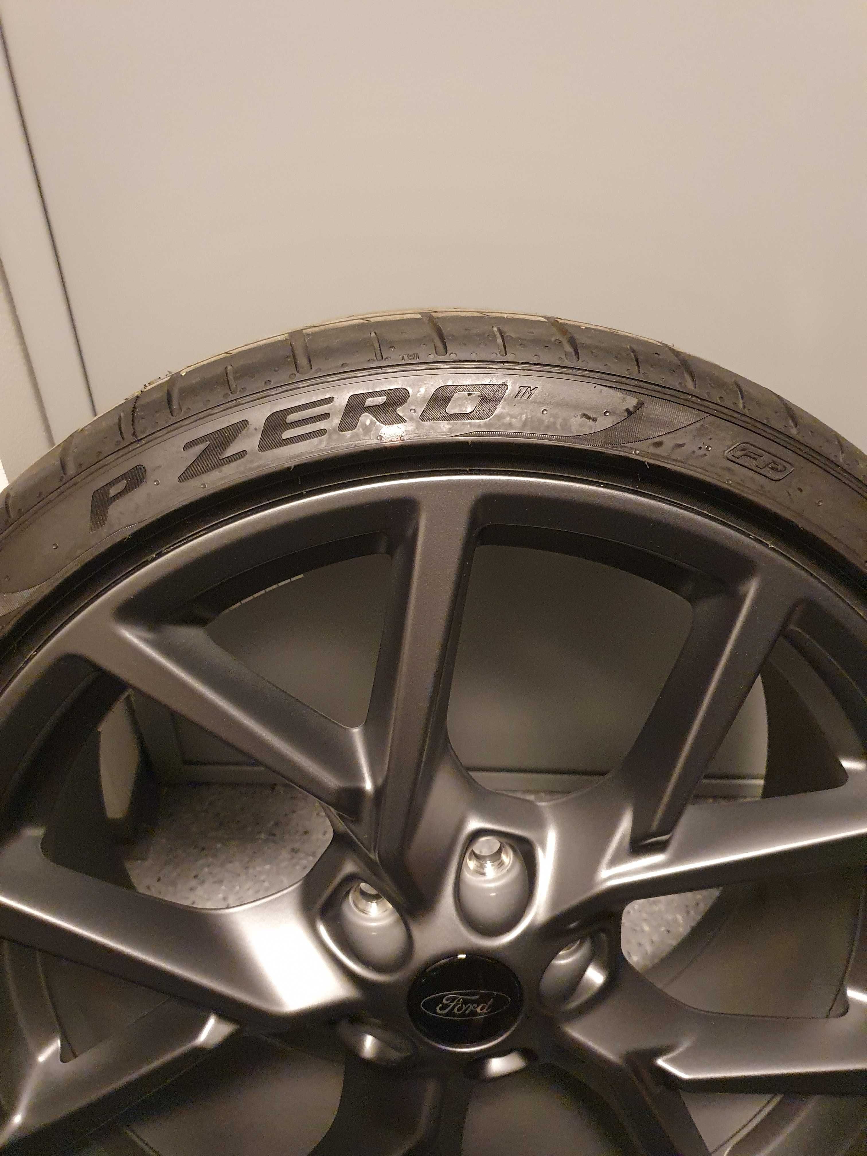 Roti/Jante Ford Focus ST 19" OE + anvelope Pirelli PZero FP 235/35 NOI