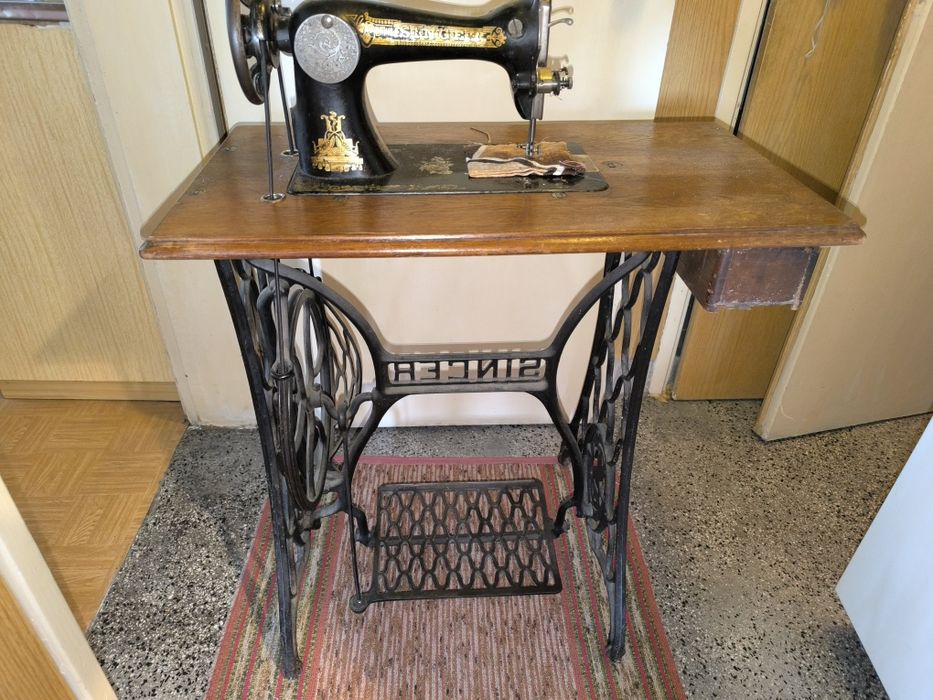 Шевна машина Singer