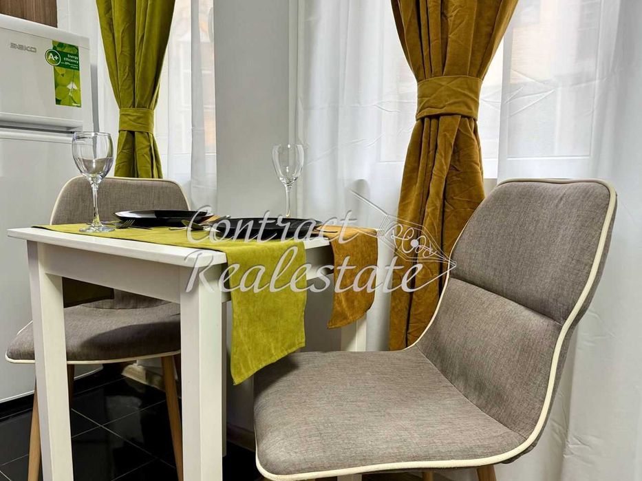 Дава се под наем Едностаен апартамент в Варна, Център - 30 кв.м за 306 € - Снимка #6