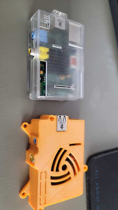 Raspberry PI v1 cu carcasa