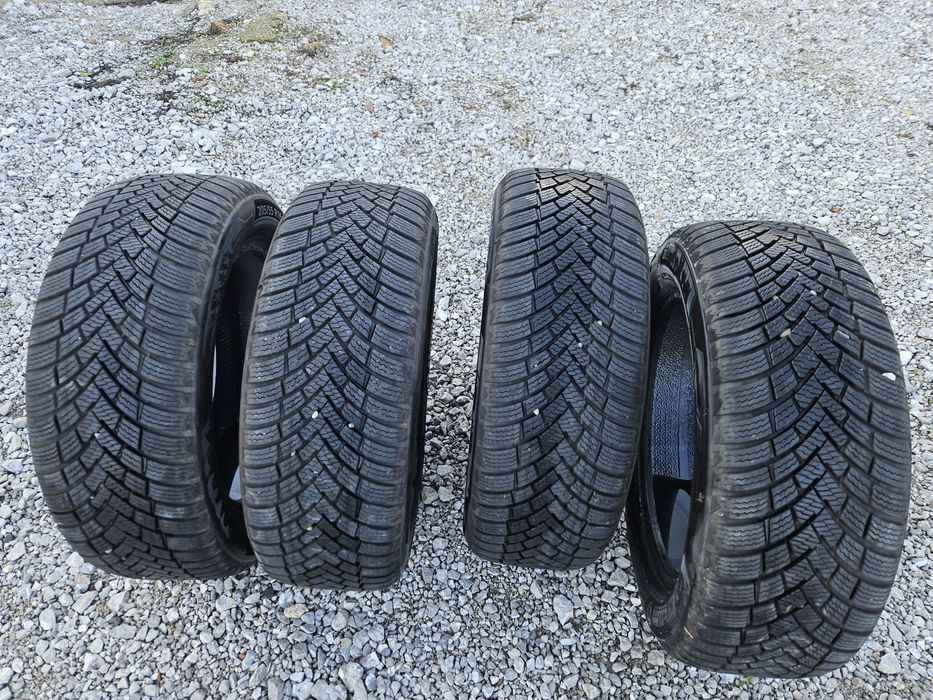 Зимни Гуми 16 цола dot 24 BARUM POLARIS 6XL