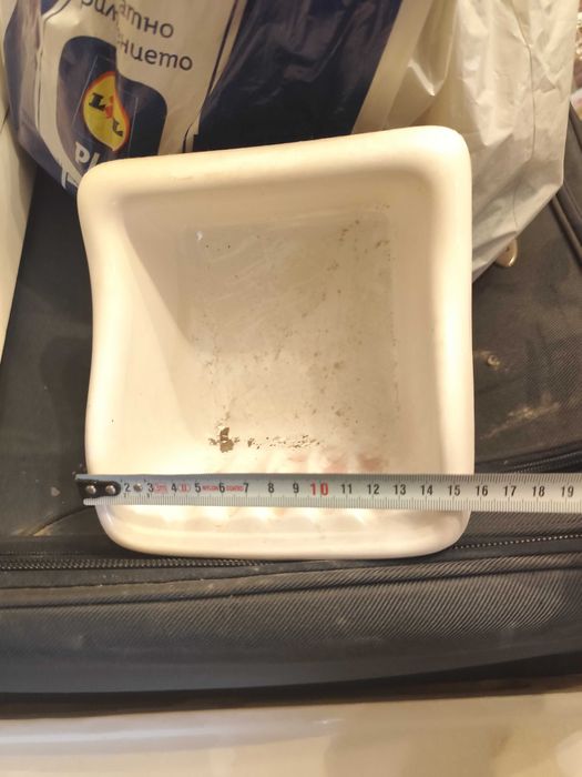 Порцеланова сапуниерка ретро