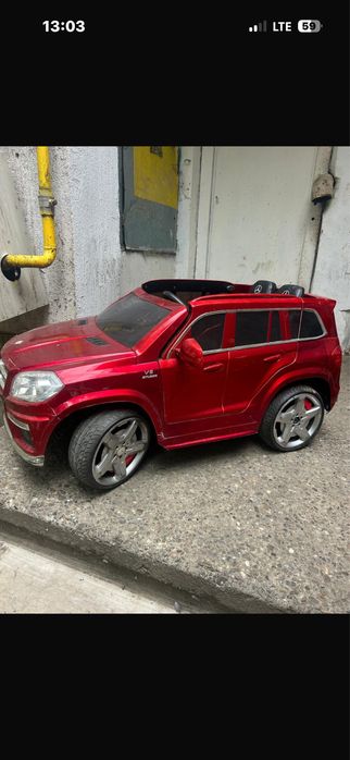 Masina electrica Mercedes