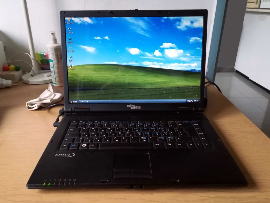 Продавам Лаптоп FUJITSU-SIEMENS AMILO La1703