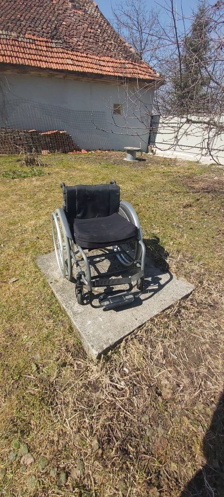 Scaun  persoane dizabilități