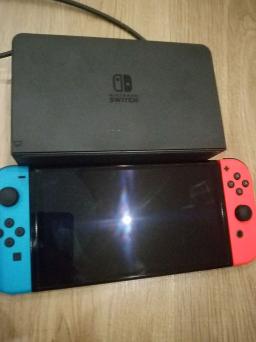 Nintendo Switch OLED 64GB