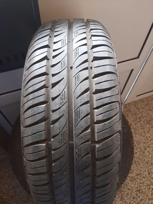 2 бр 185 60 14 Semperit летни