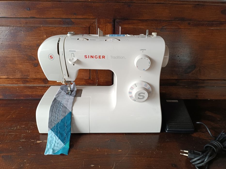 Шевна машина SINGER