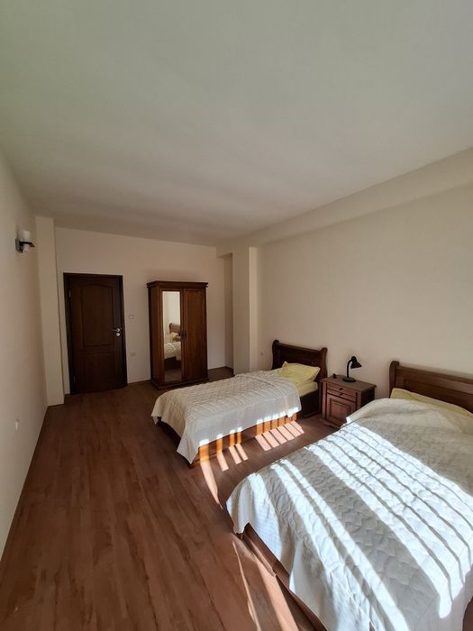 Продава се Тристаен апартамент в Пловдив, Гагарин - 130 кв.м за 477 €/кв.м - Снимка #3