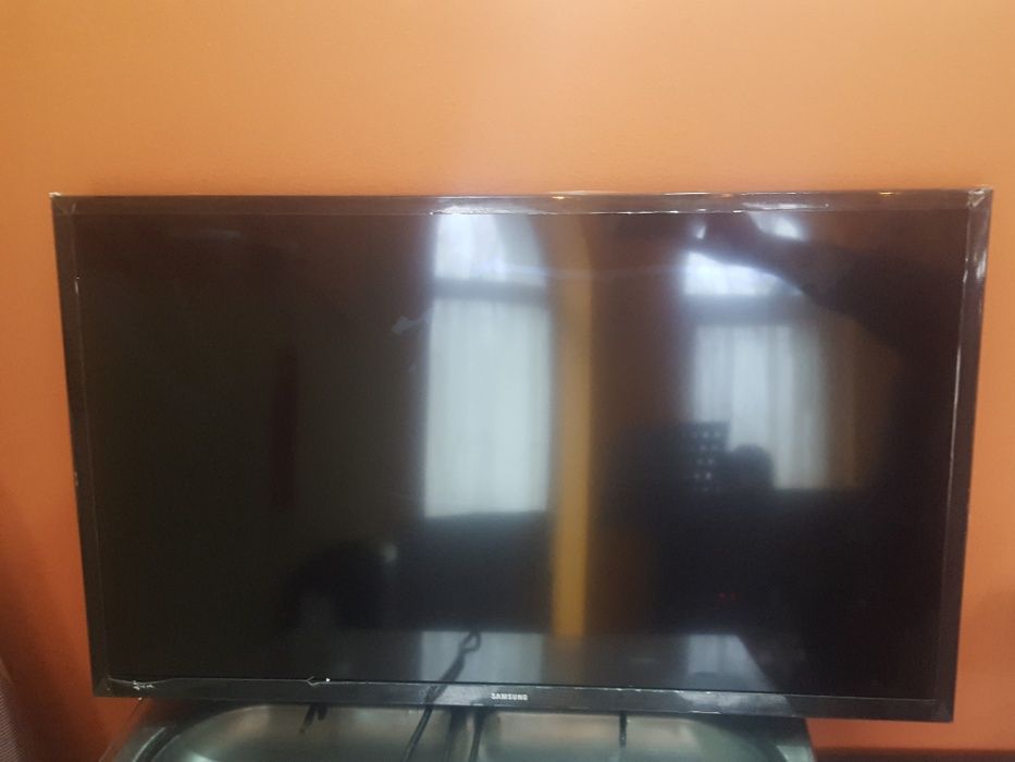 Televozor Full HD SAMSUNG