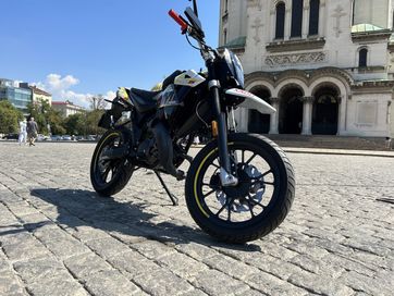 ЗАПАЗЕН!!! Generic Trigger super moto 50 кубика на 400 км НОВ!