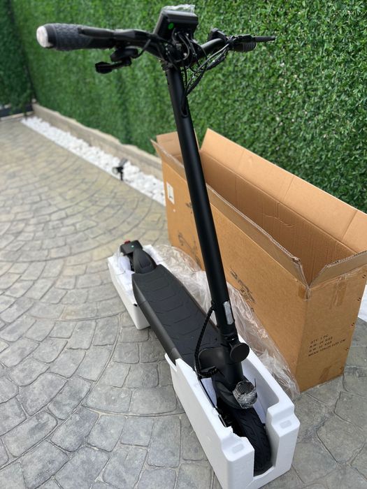 Мощна електрическа тротинетка T8 - 1000W 48V/15Ah