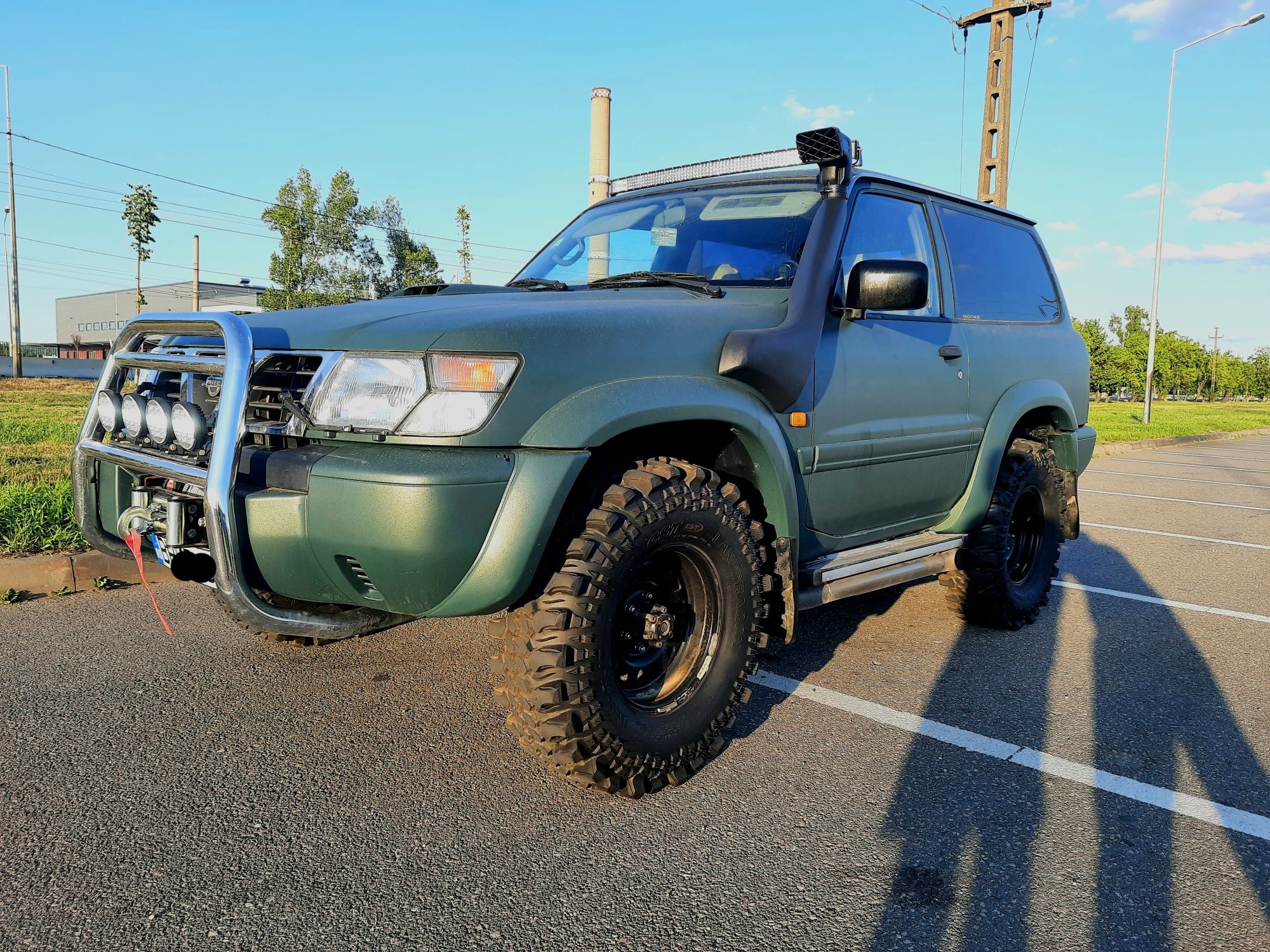 Schimb Nissan Patrol-Y61-N1-OFF ROAD-raptor-navi-led