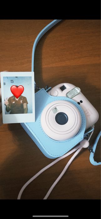 Фотокамера моментальной печати Fujifilm Instax mini 12