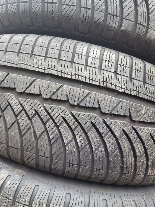 2 бр 245/45/18 Michelin