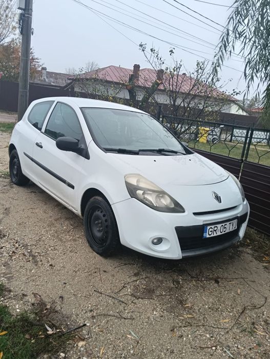 Masina Renault Clio 3