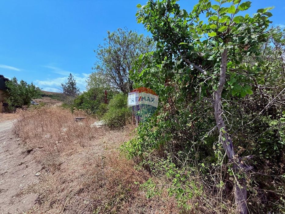 Парцел в регулация с панорамна морска гледка за продажба, гр. Балчик,