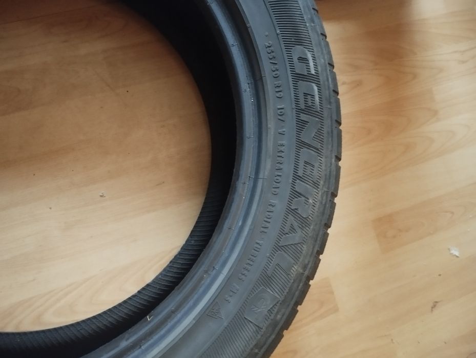 Гуми 255х50х19 Дженерал