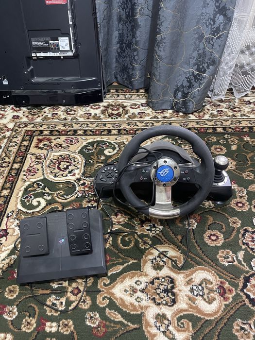 Игровой руль  на компьютер