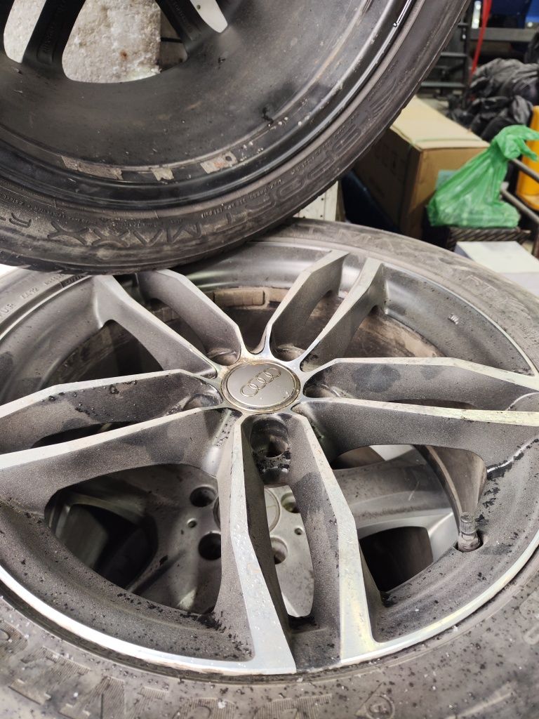 Оригинални алуминиеви джанти Audi 17+гуми