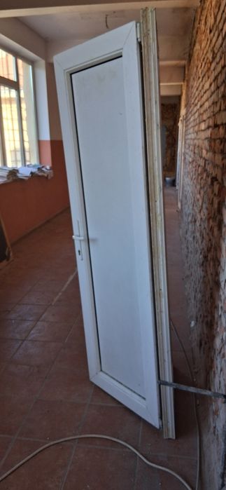 Use Termopan de stînga