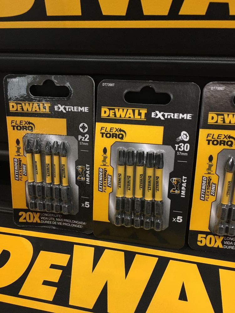 Импакт / Винтоверт DeWALT DCF887N 18V XR  Brushless / Безчетков  205Nm