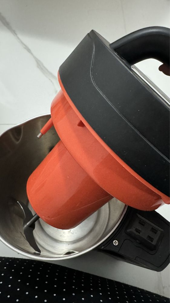 Blender cu functie de Preparat Supa si Smoothie Tower nou cu cutie