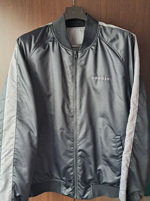Geaca Nike două fețe