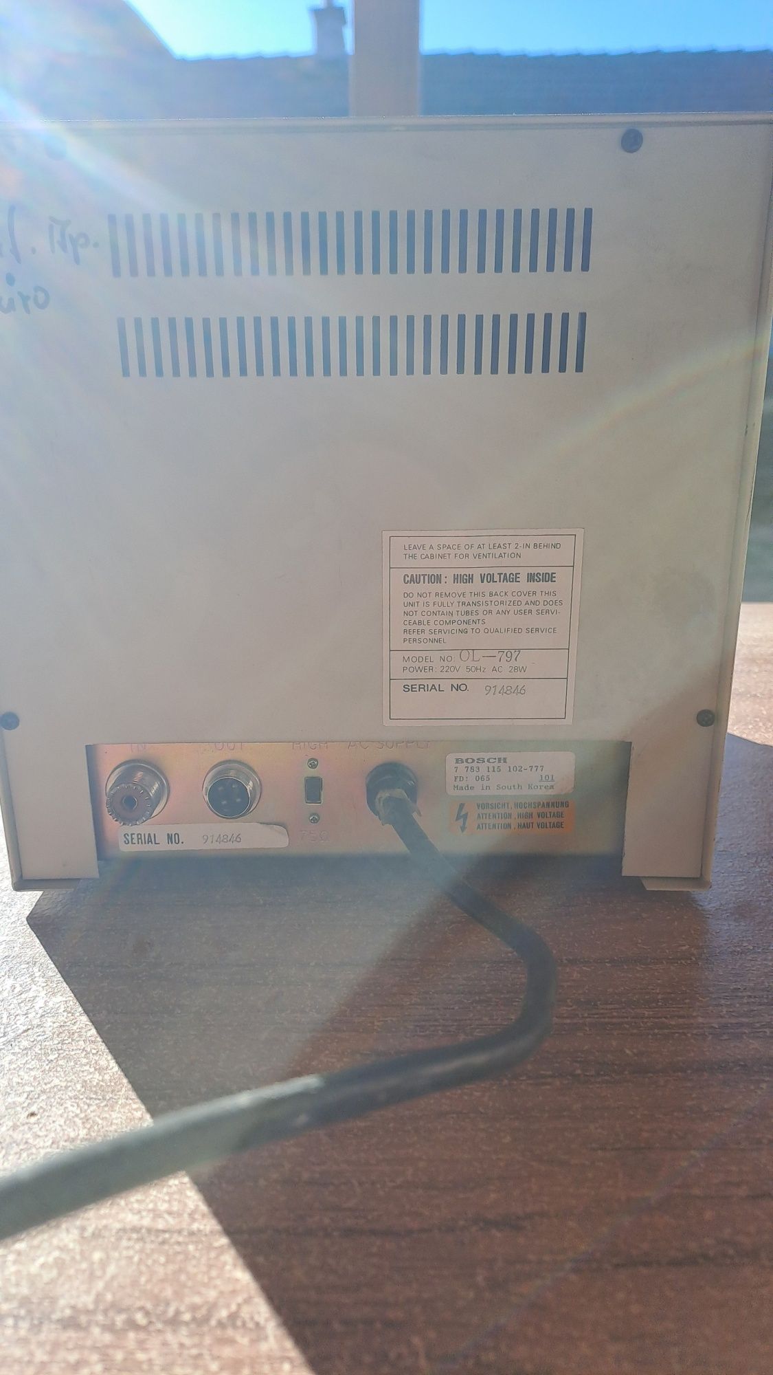 Ретро Bosch OL-797, 220V-50Hz, 28W, малък цветем ТВ,видео,монитор