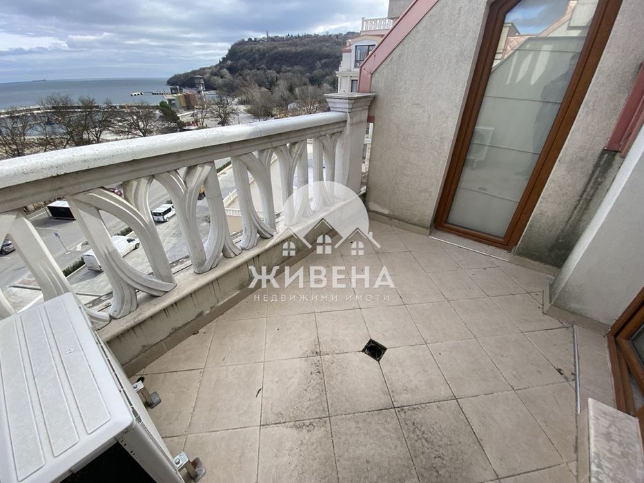 Продава се Двустаен апартамент в Варна, Аспарухово - 196 кв.м за 842 €/кв.м - Снимка #12