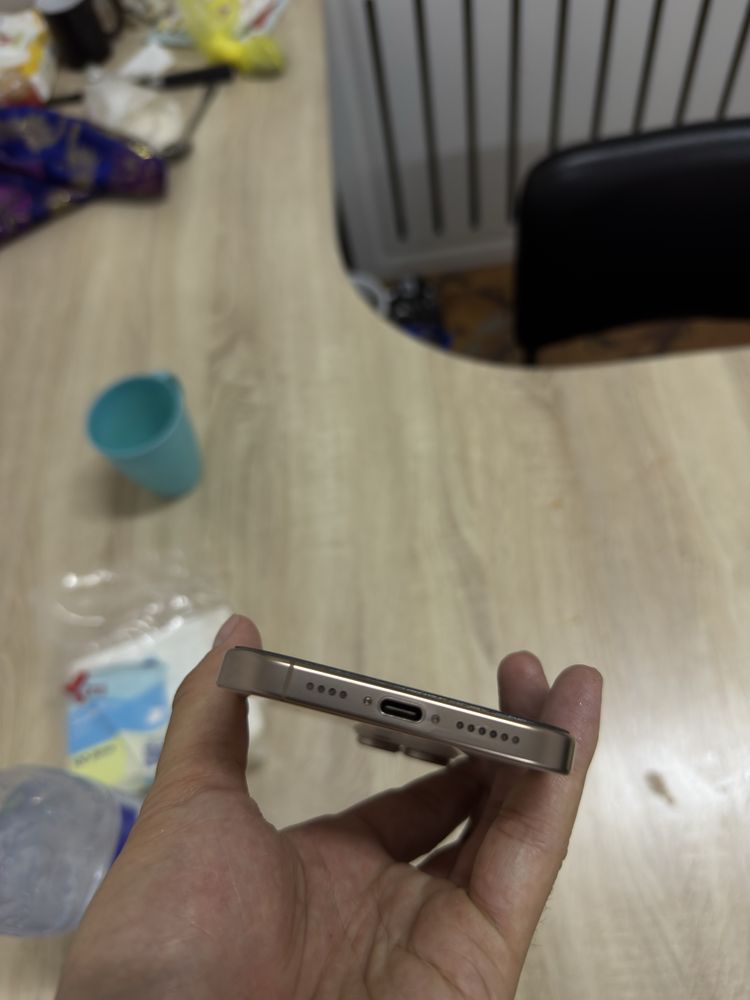 Продам 16 про мах 256Gb Desert gold