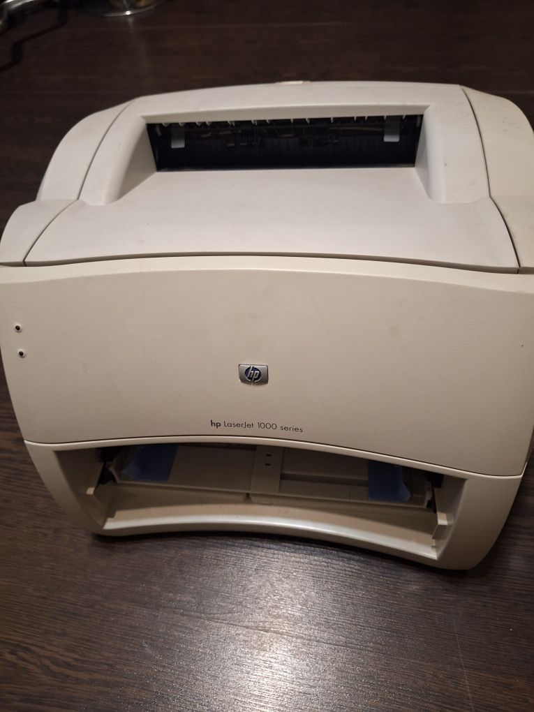 Imprimanta HP Deskjet 5550, HP Laserjet 1000 series