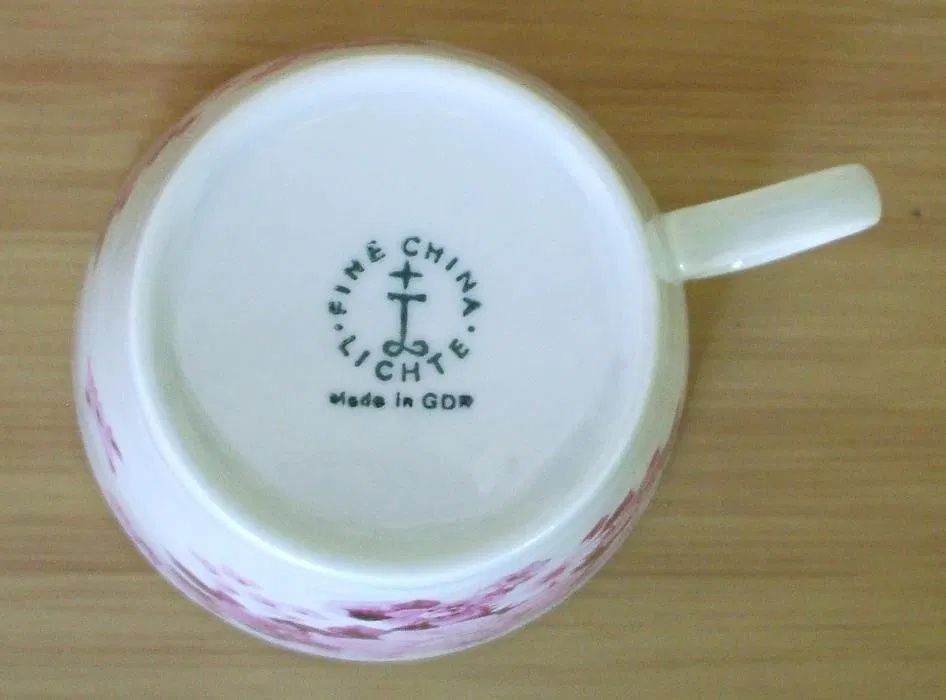 Serviciu de portelan cafea / ceai "Fine China Lichte" Germania