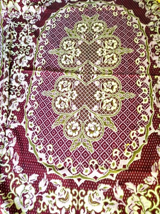 Красота! Нова жакардова покривка голяма