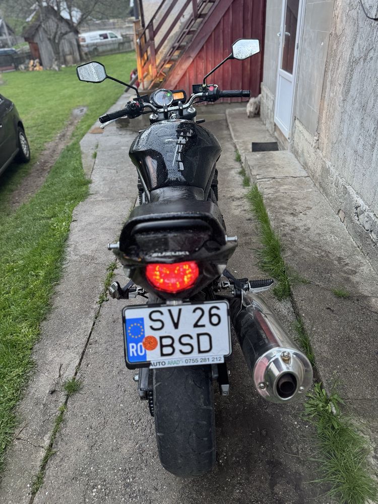 Motocicleta suzuki