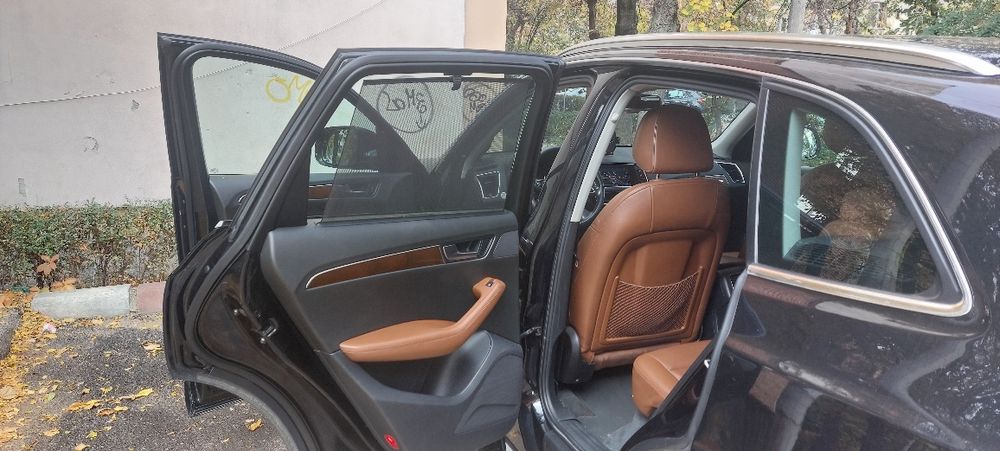 Audi Q5 4x4 quattro impecabil vând sau schimb