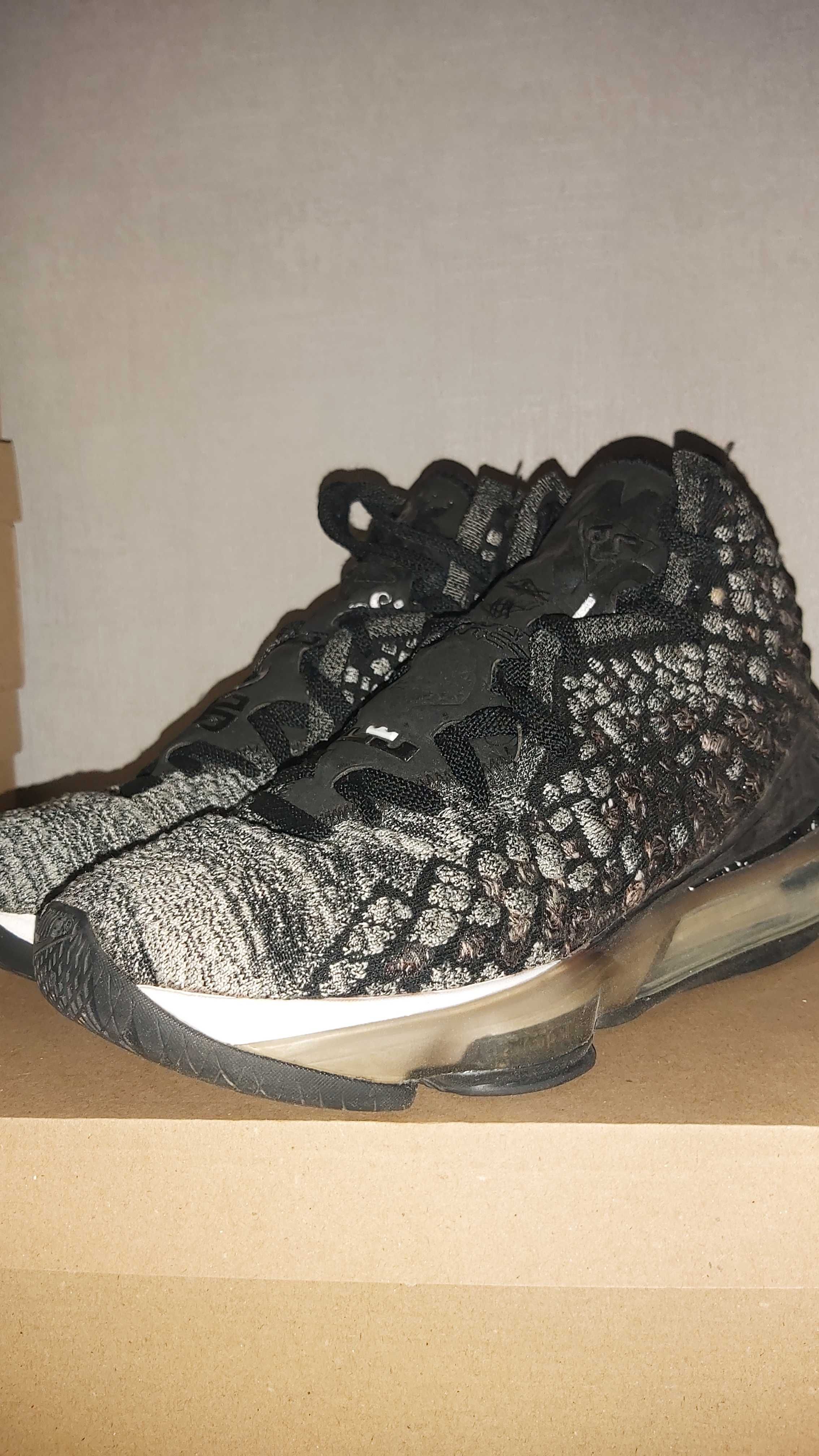 Nike LeBron 17 - Номер 41