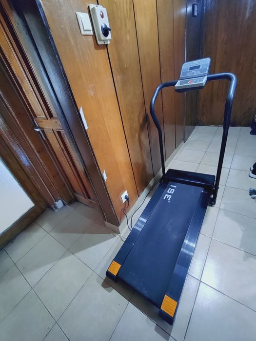 Пътечка за бягане Ise Fit