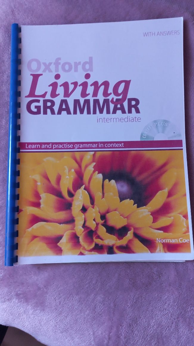 Учебник Oxford Living Grammar intermediate