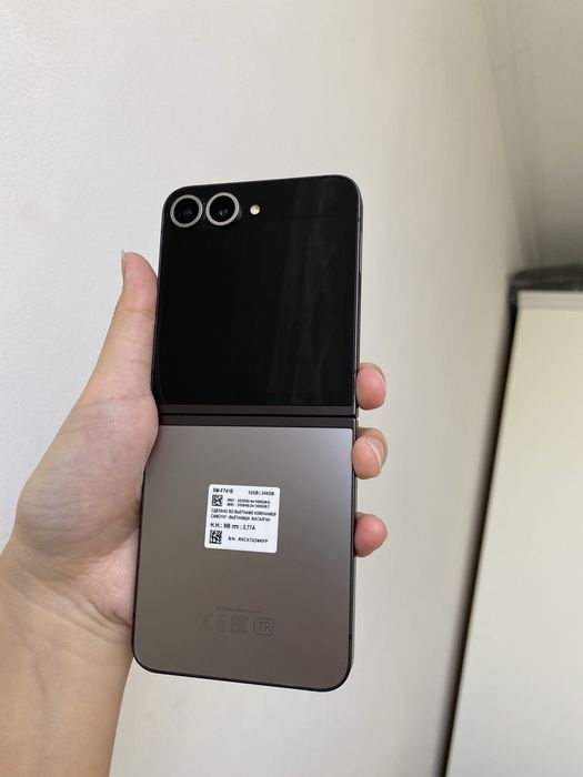 Z Flip6, 256 гб.