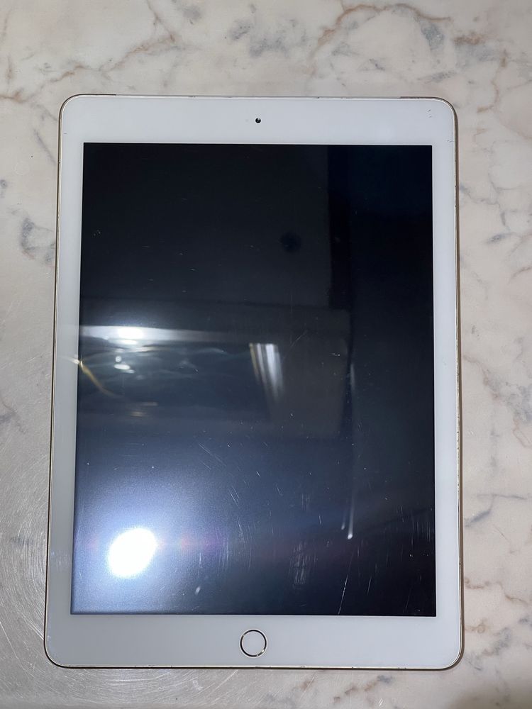 Apple iPad 5 WiFi + Cellular