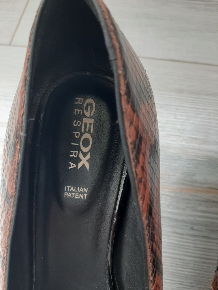 Дамски обувки на ток GEOX 37.5