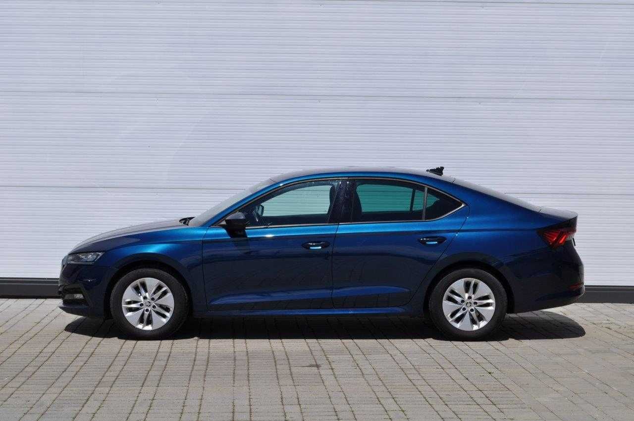 SKODA OCTAVIA IV M-HEVAMB în garanție, cutie automată, 150 C.P.