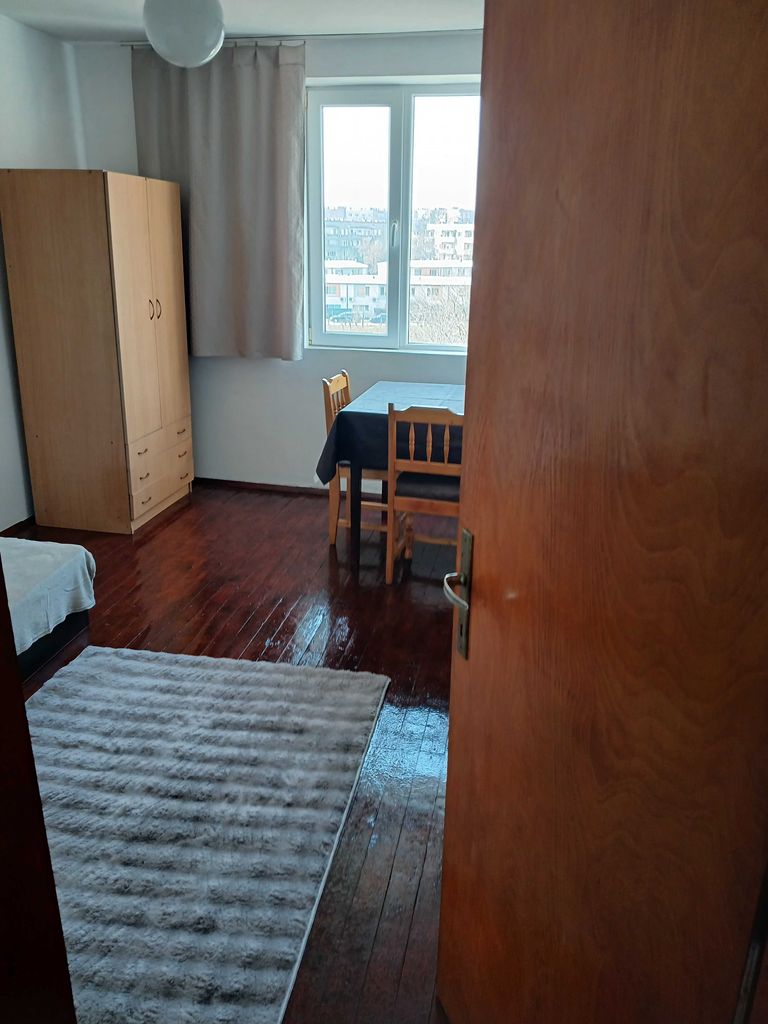 Дава се под наем Едностаен апартамент в Видин, Център - 30 кв.м за 163.2 € - Снимка #2