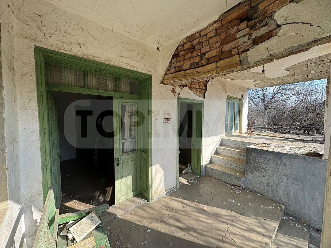 Продава се Къща в с. Червенци, Област Варна - 178 кв.м за 85 €/кв.м - Снимка #1