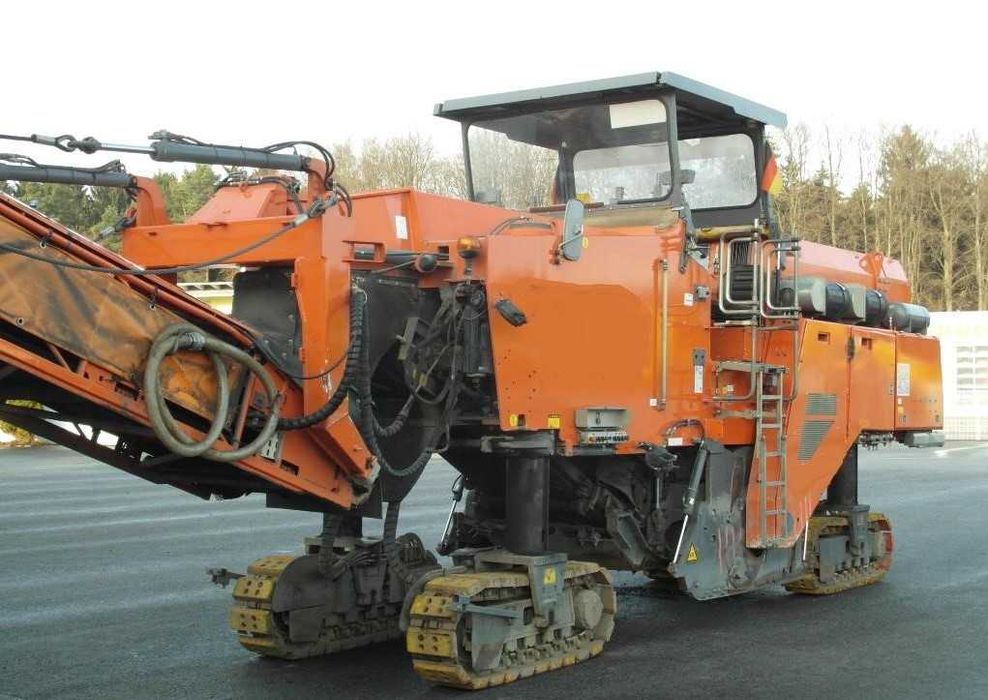 Услуги спецтехники фреза Wirtgen 2200 по Узбекистану.