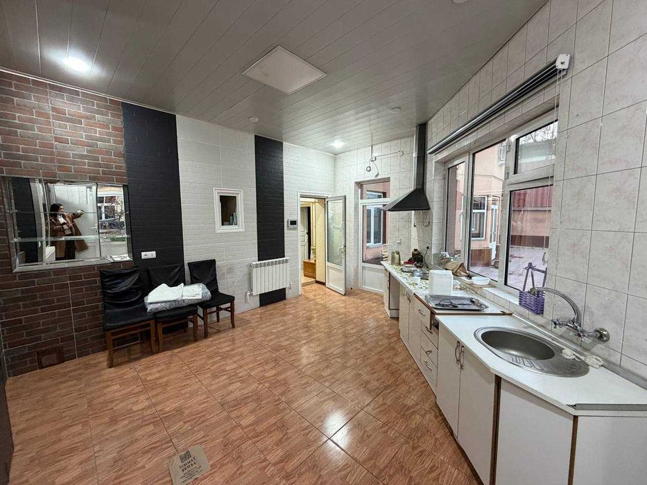 [SM] Сдаётся 2 объединённых здания под клинику или хостел на Шастри