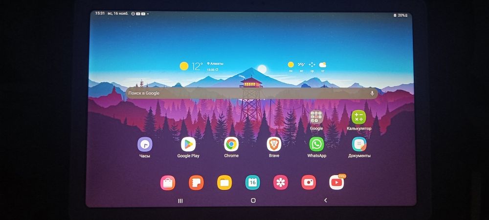 Планшет Samsung SM T500