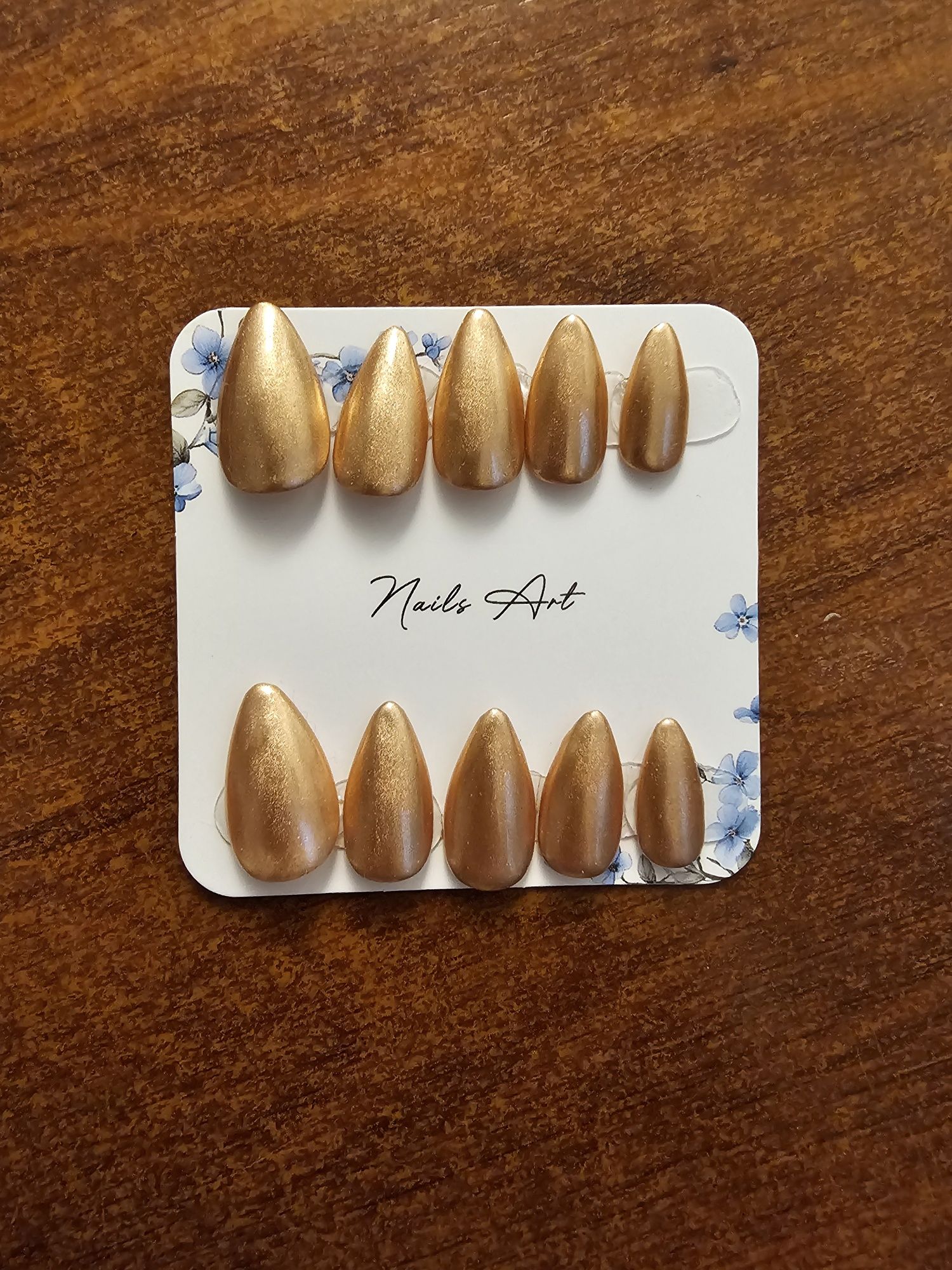 Press on nails + kit